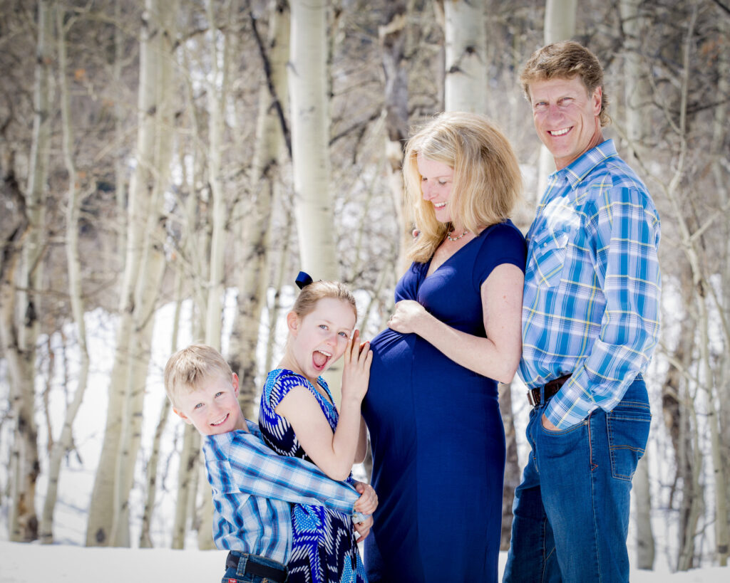 Family Portrait Photography What to Wear Guide 