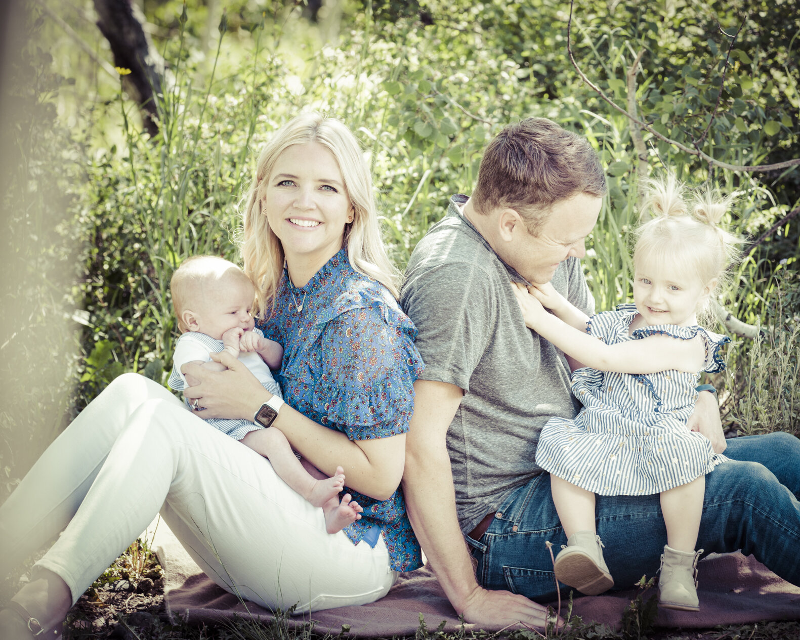 A family during their family photo session in Crested Butte Colorado.