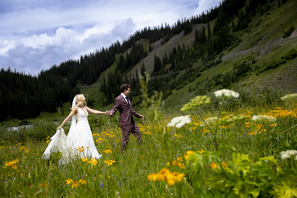 Crested butte elopement guide and tips