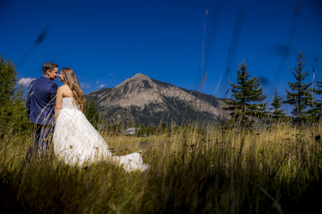 An outdoor Crested Butte wedding