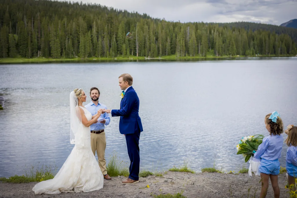 Irwin Lake is the perfect location for your Crested Butte elopement
