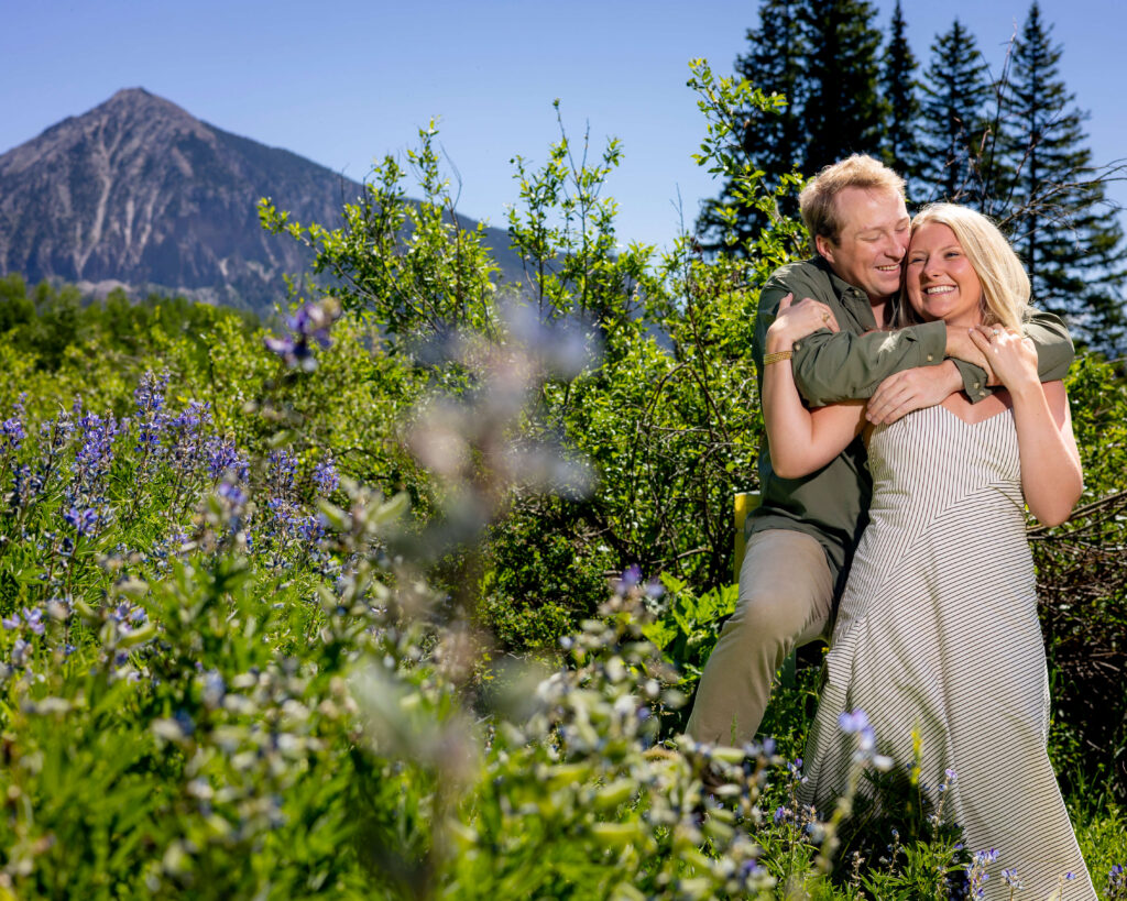 Engagement Photos with mt. Crested Butte in the background