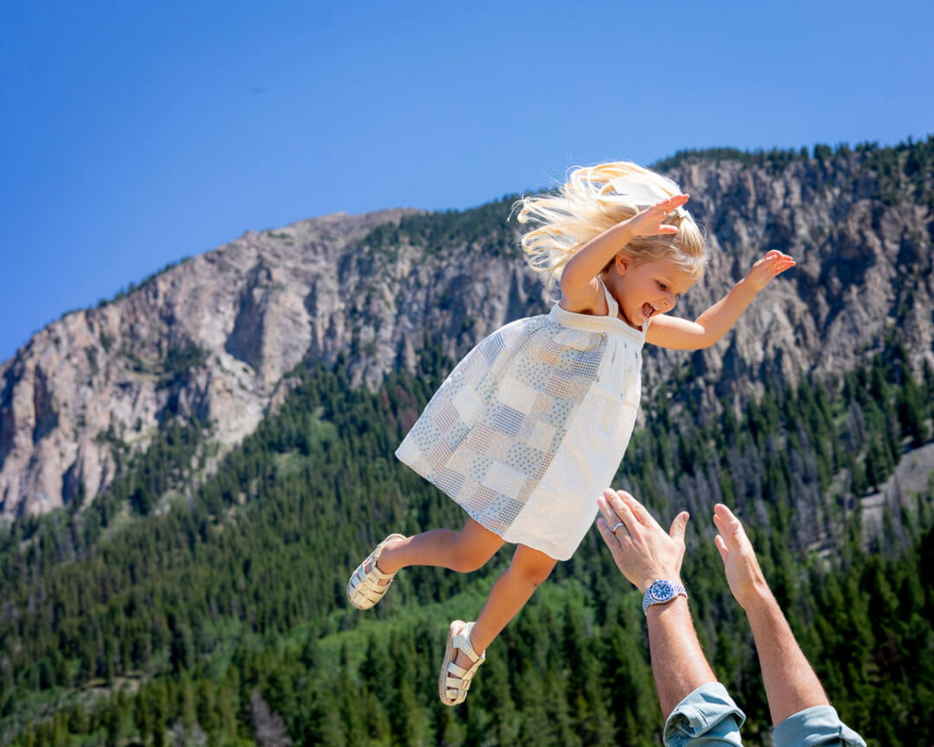 faun family photos in Crested Butte
