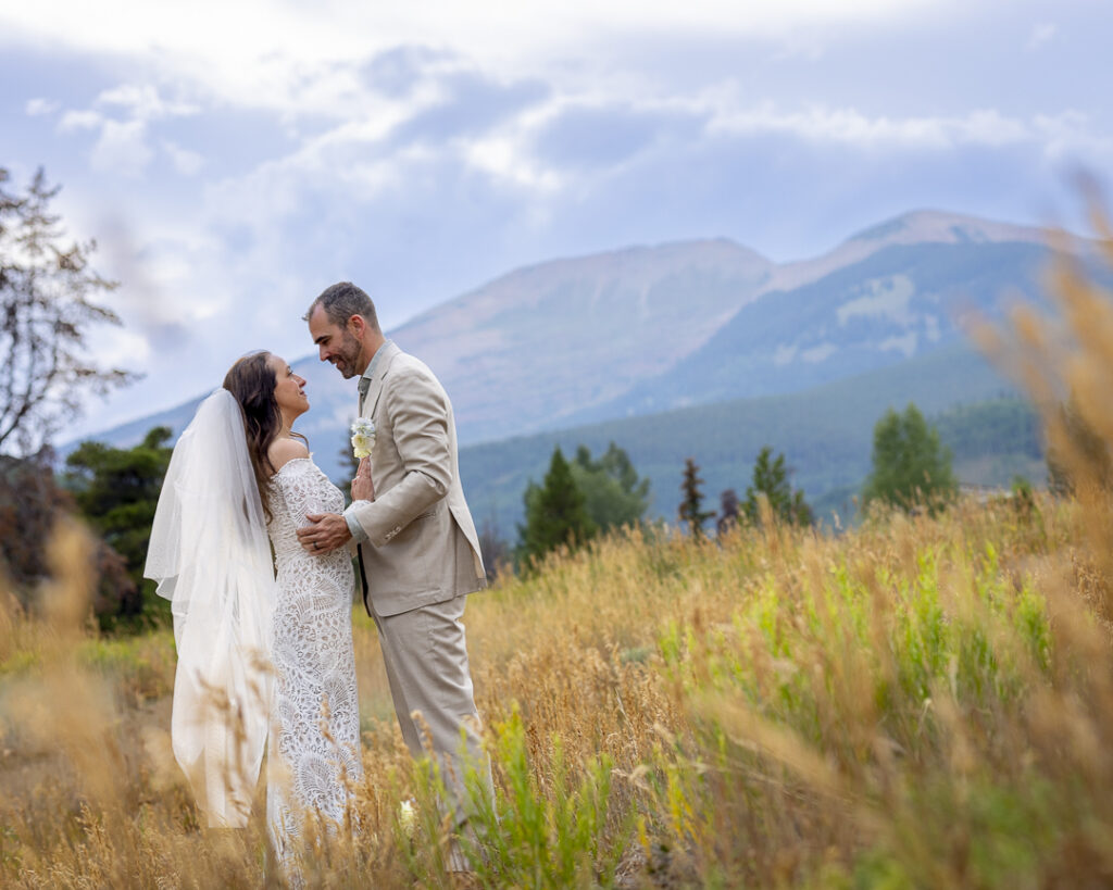 mountain-micro-wedding Micro wedding at Scarps Ridge Lodge Crested Butte Colorado by Third Eye Photography