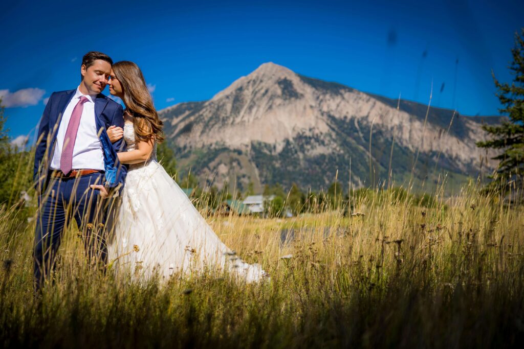 mountain wedding photographer in crested butte