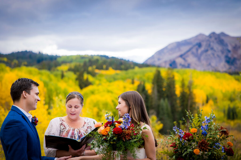 wedding photographer in crested butte
